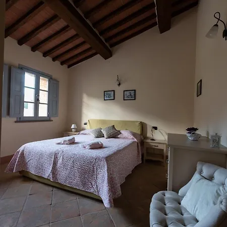 Limone Apartment *